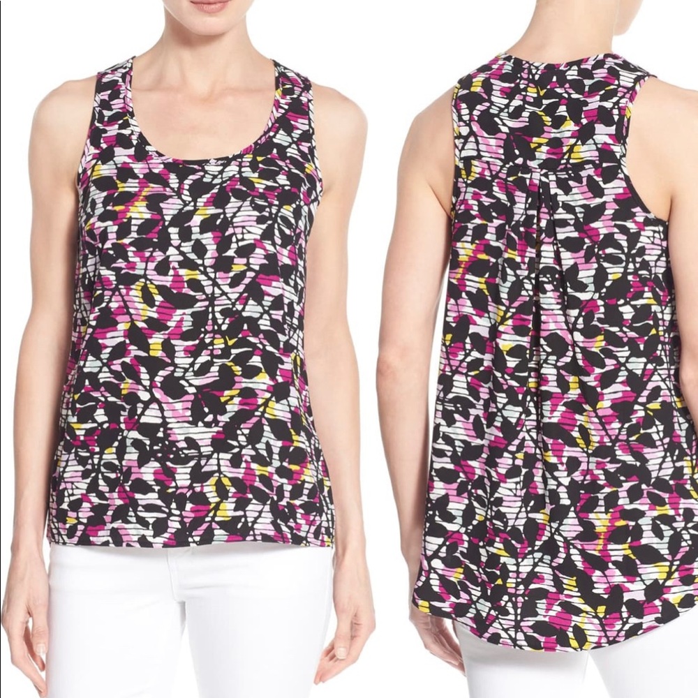 Halogen scoop neck tank